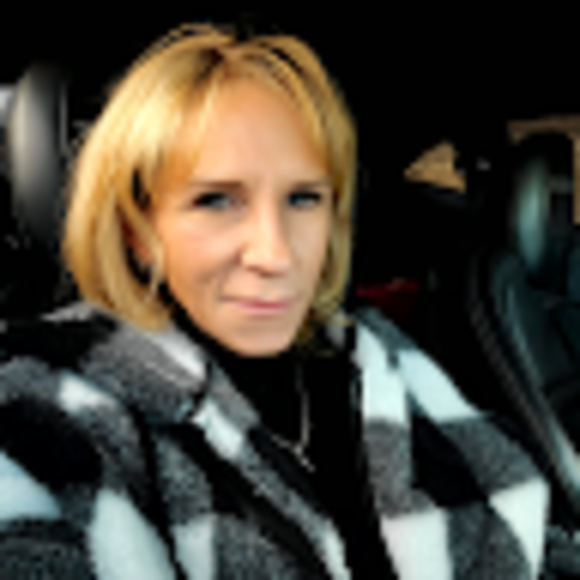 Profile Picture of Glenna sue Tebault (@tebaultglenna76) on Poshmark