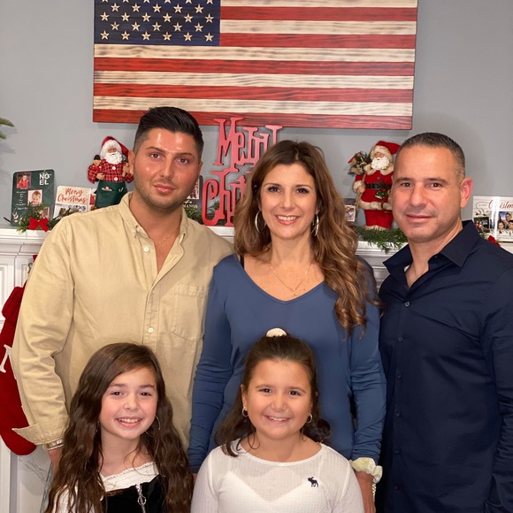 Tara D'elia nugent - Poshmark Profile Picture of Tara D'elia nugent (@tnugent1) on Poshmark