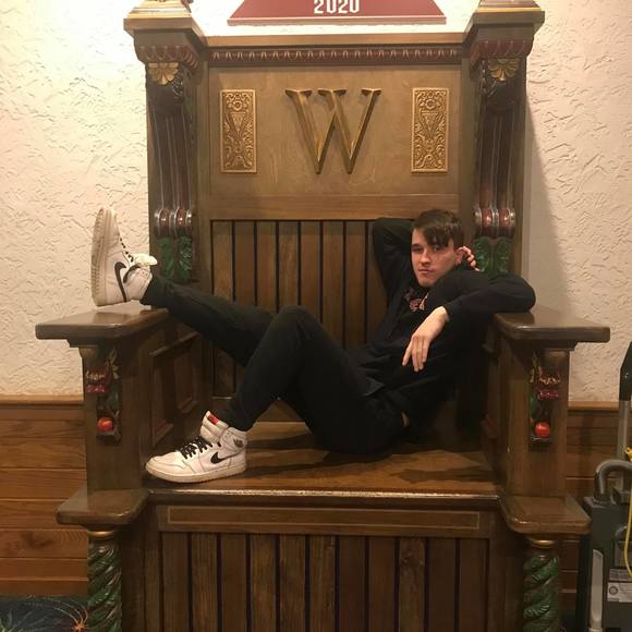 Profile Picture of Aaron Duff (@aarond2017) on Poshmark
