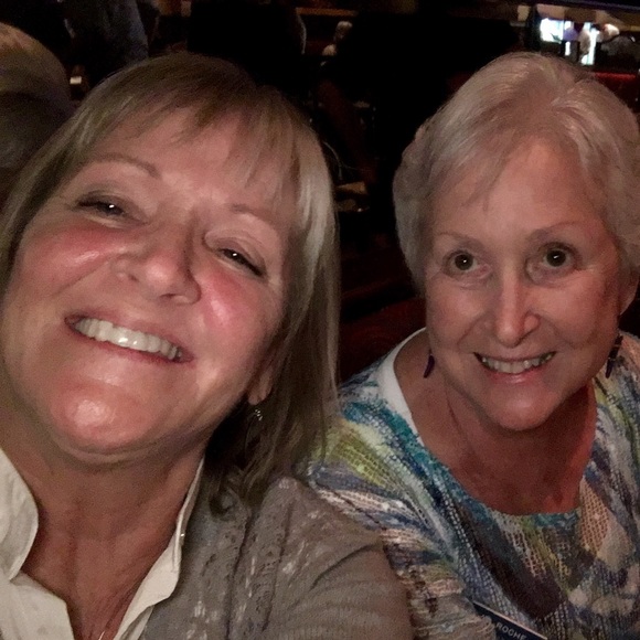 Profile Picture of Dawn Gotliebowski (@drsoulmate) on Poshmark