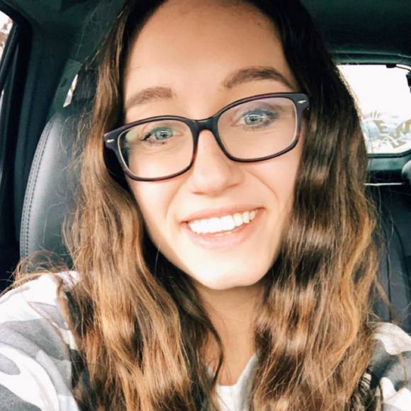 Jessica Bressler - Poshmark Profile Picture of Jessica Bressler (@jbressler96) on Poshmark