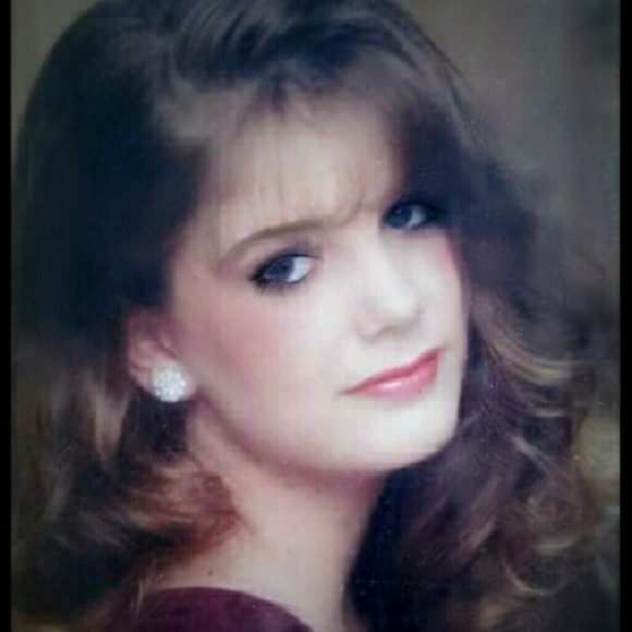 Profile Picture of Tonya Mcrae (@tonyamcrae) on Poshmark
