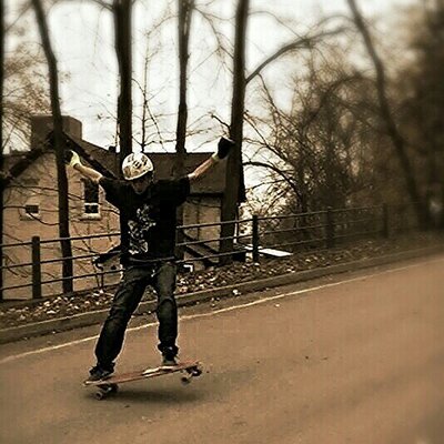 Profile Picture of steven lockett (@stevenisbomb) on Twitter