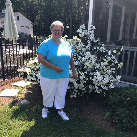 Joyce Crutchfield - Poshmark Profile Picture of Joyce Crutchfield (@meadowlilyfarm) on Poshmark