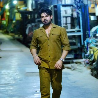 Profile Picture of Qamar Bashir (@qamarbashirofficial) on Instagram