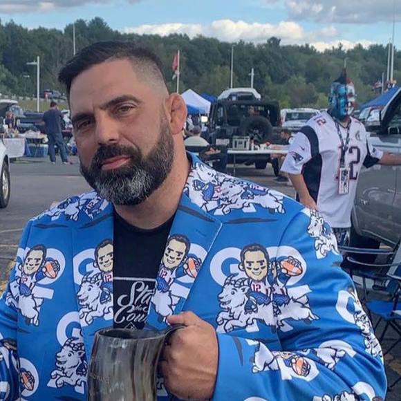 Profile Picture of Freddy Mello (@furfrock) on Poshmark