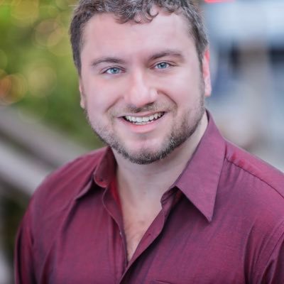 Profile Picture of Christopher Tefft (@ChrisTefftSings) on Twitter