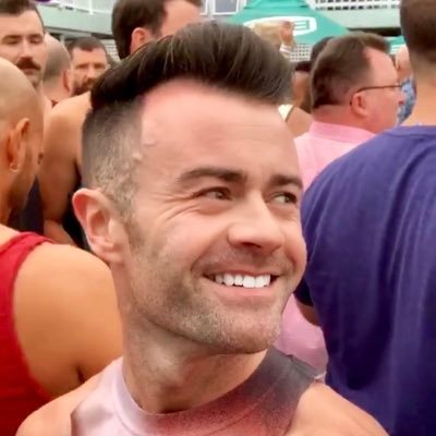 Profile Picture of Christopher Henry (@Gaylib1986) on Twitter