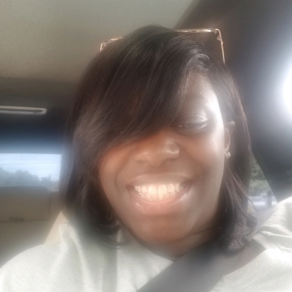 Profile Picture of Cheretha Crudup (@byekids65) on Poshmark
