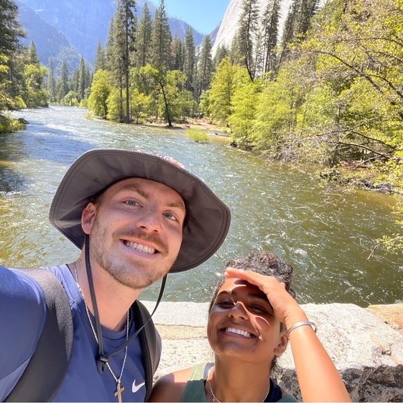 Profile Picture of Justin Muller (@justinmuller) on Poshmark