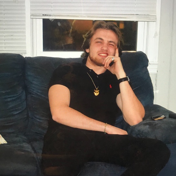 Profile Picture of Jack Voit (@jackvoit) on Poshmark