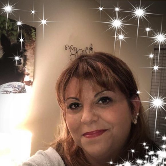Profile Picture of Donna Schimmer (@dschimmer) on Poshmark