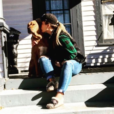 Profile Picture of Lara Cothran (@just__lara) on Twitter