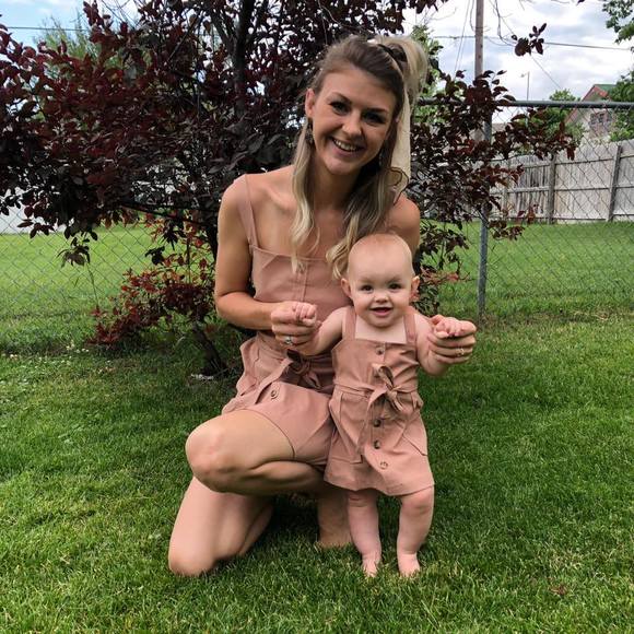 Steph Weides - Poshmark Profile Picture of Steph Weides (@stephweides) on Poshmark