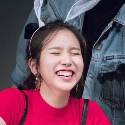 Profile Picture of MYOUI MINA BOLINHO DO TWICE ♥️🍮🐧 (@ASHllDO) on Twitter