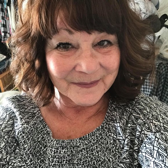 Profile Picture of Patti Palzewicz (@pattipalz) on Poshmark