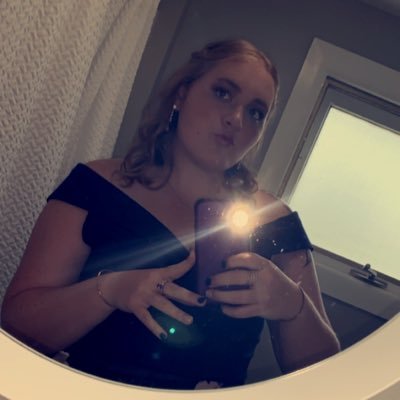 Profile Picture of McKenna Heidecker (@KennaNicole221) on Twitter