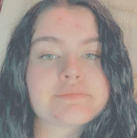 Profile Picture of Jaydee Dunham (@frostilina23) on Poshmark