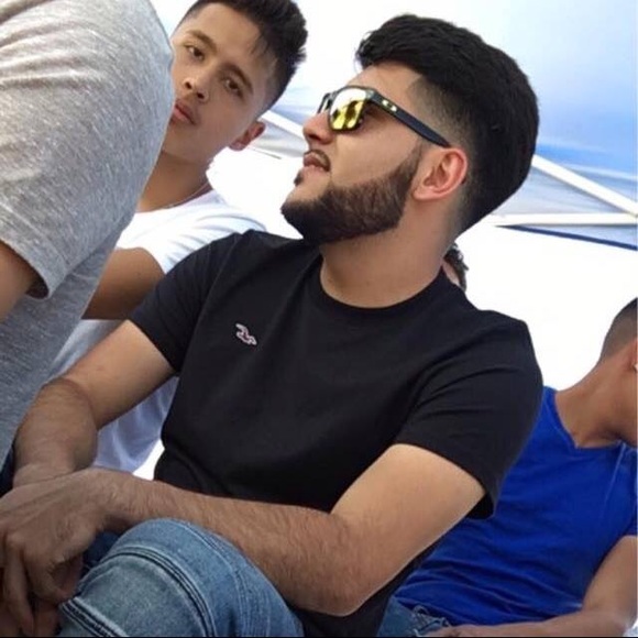 Profile Picture of Hector Luis (@chiwas23) on Poshmark