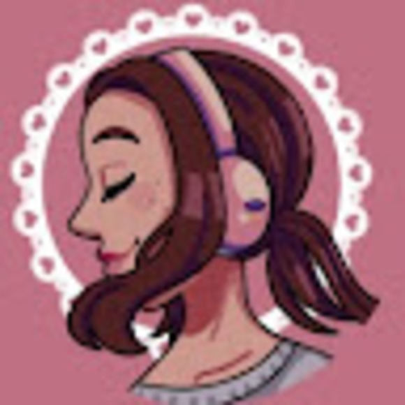 Profile Picture of Mae Keller (@tokimaeki) on Poshmark