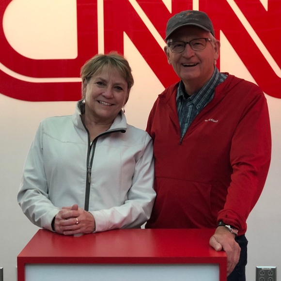 Profile Picture of Diane Hoffbauer (@dhoffbauer) on Poshmark