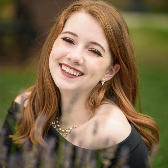 Profile Picture of Kathryn Marentette (@kmarentette) on Poshmark