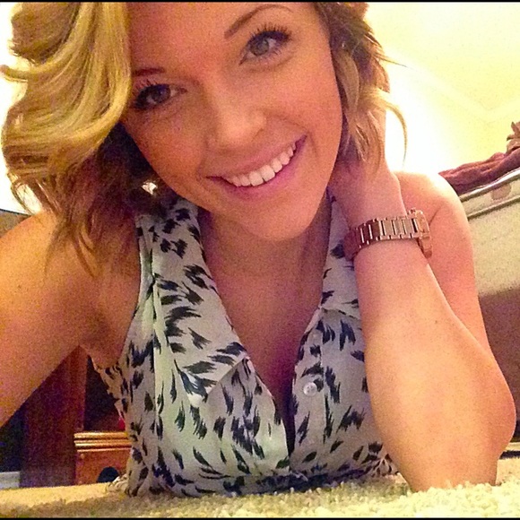 Profile Picture of Aspynn Lippoldt (@aspynnl) on Poshmark