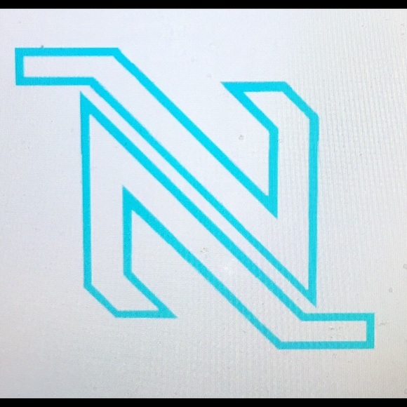 Profile Picture of Preston Wahler (@aloevii) on Poshmark