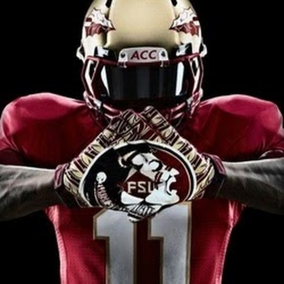 Profile Picture of Portia Thompson (@portiathomps560) on Poshmark