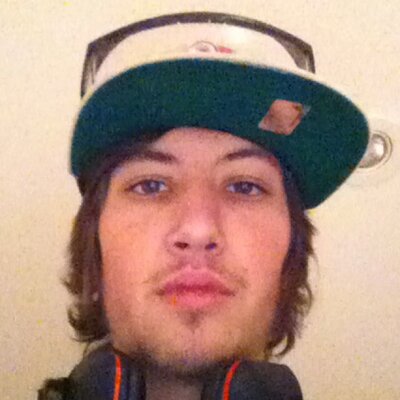 Profile Picture of Carl Wojciechowski (@BongBlowinCloud) on Twitter
