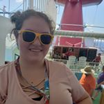 Profile Picture of Renae Hughes (@notyouraveragecockatoo_) on Instagram