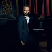 Profile Picture of Kit Jones (@itskitjones) on Youtube