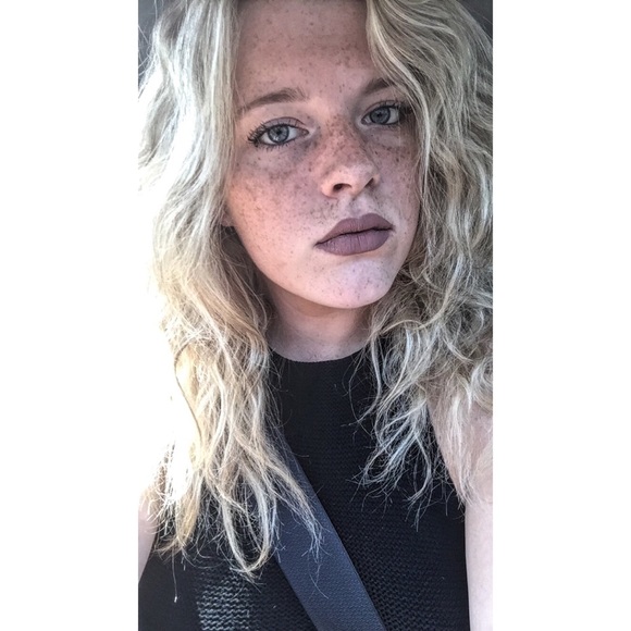 Profile Picture of Kerrin Haganey (@kerrinmariee) on Poshmark