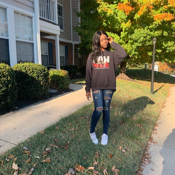 Profile Picture of Adiatu Jarr (@adiibabyy) on Poshmark