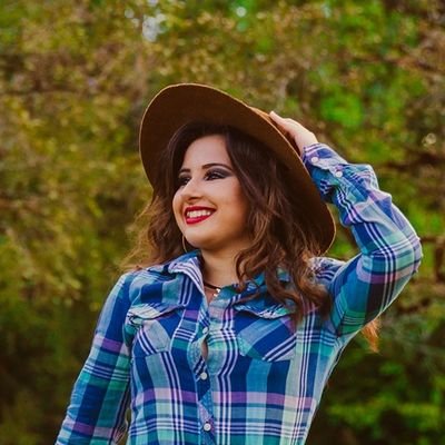 Profile Picture of Amanda Sinara Nast (@NastSinara) on Twitter