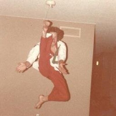 Profile Picture of Wayne Schultz (@waynesworldly) on Twitter