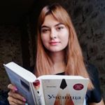 Profile Picture of Диана 📖 О книгах с любовью ❤️ (@read_with_diana) on Instagram