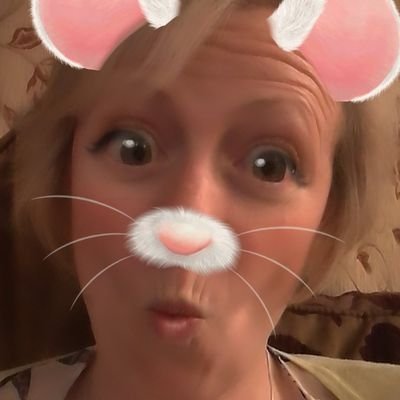 Profile Picture of Karen Mallett (@KarenMallett13) on Twitter