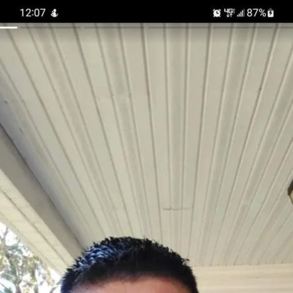 Profile Picture of James Garland (@jamesgarland25) on Poshmark