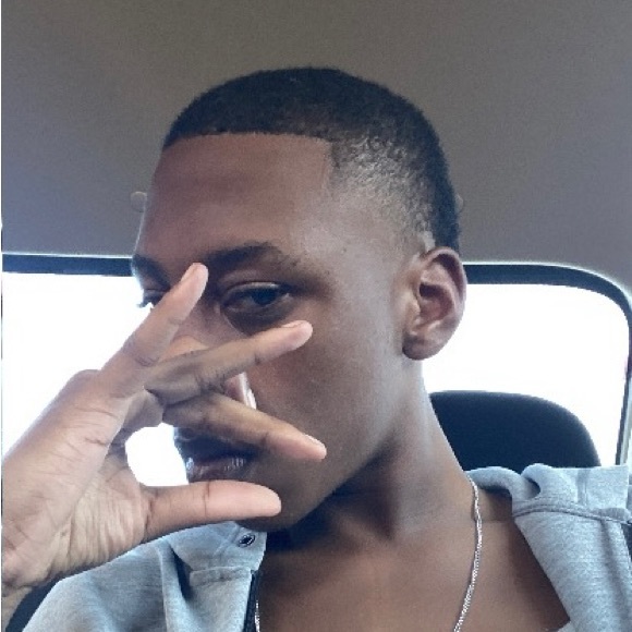 Profile Picture of Corey Pugh (@coreypugh182) on Poshmark