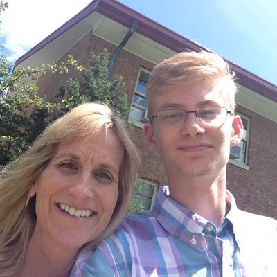 Profile Picture of Michele Engel (@michelecka) on Twitter