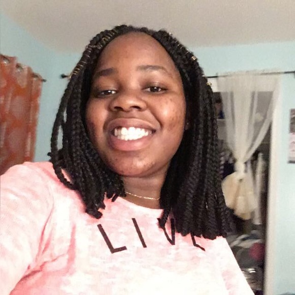 Profile Picture of Brianna Forrest (@briannatf) on Poshmark