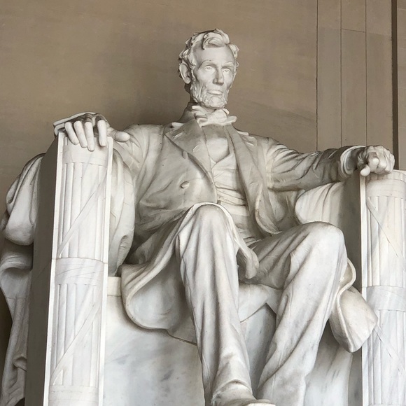 Profile Picture of Daniel Basalely (@dbasalely) on Poshmark