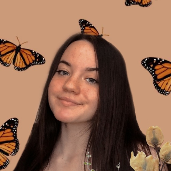 Profile Picture of Jaelyn Gates (@jaemichelle17) on Poshmark