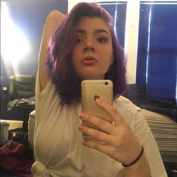 Profile Picture of Michelle Arlotta (@localghostdad) on Poshmark
