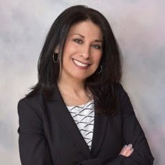 Profile Picture of Lisa Bank (@LisaBtheRealtor) on Twitter