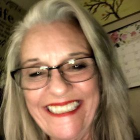 Profile Picture of Leslie Roselip (@suzenleslie) on Pinterest