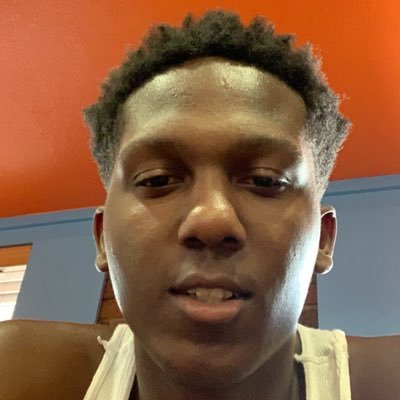Profile Picture of Josh🏀 (@Josh16Elmore) on Twitter