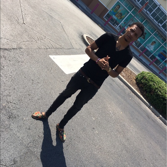 Profile Picture of Darrell Mays (@veotis23) on Poshmark
