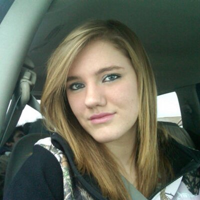 Profile Picture of Melanie Ann (@MelanieRiffle) on Twitter